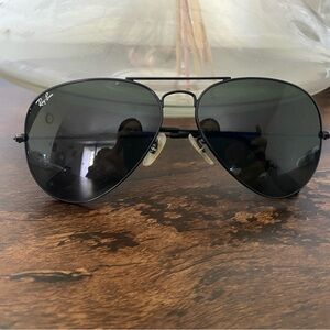 Ray-Ban Classic Black Aviator Shades